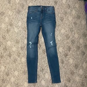 Hollister mid-rise super skinny jeans